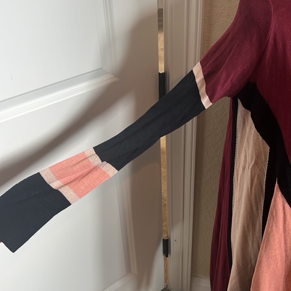 BCBG MAXAZRIA Sweater - Picture 4 of 7